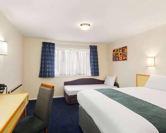 Days Inn by Wyndham Sutton Scotney South - Sutton Scotney - Bedroom