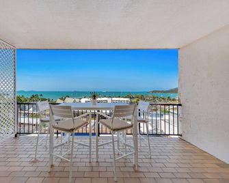 Ocean Views 14A - Airlie Beach - Parveke