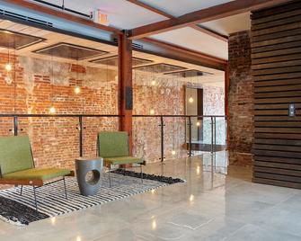 Sonder The Queen - Philadelphia - Lobby