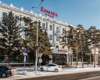 Ramada by Wyndham Astana - אסטנה - בניין