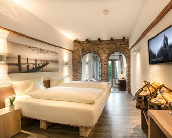 Hotel Land Gut Höhne - Mettmann - Спальня