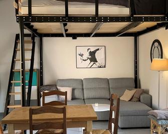 Logement Avec Grande Terrasse à 2 pas de la Plage Erromardie - Saint-Jean-de-Luz - Wohnzimmer