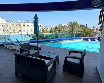 The Ring of Kyrenia, Ata Tower - Kyrenia - Balcony