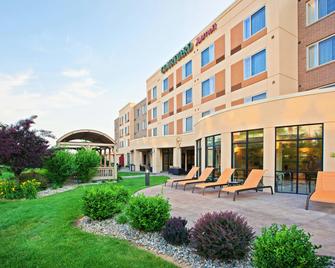 Courtyard by Marriott Louisville Northeast - Louisville - Building