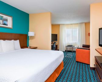 Fairfield Inn & Suites by Marriott Kansas City Lee's Summit - Lee’s Summit - Schlafzimmer