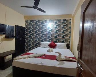 Goroomgo Ashok Royal Puri - Puri - Bedroom