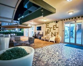 Hotel Etna - Riccione