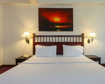 Hotel Janaki - Colombo - Bedroom