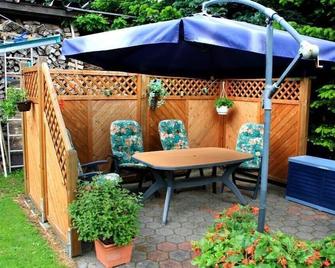 Apartment Andre between city & sea for families (dogs welcome) free bicycles - Varel - Innenhof