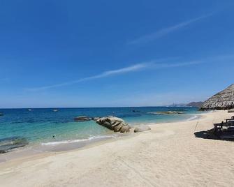 Hon Co Ca Na Resort - Phan Rang-Thap Cham - Playa