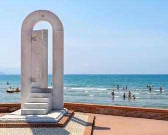 1 bedroom stunning apartment in Follonica - Follonica - Spiaggia