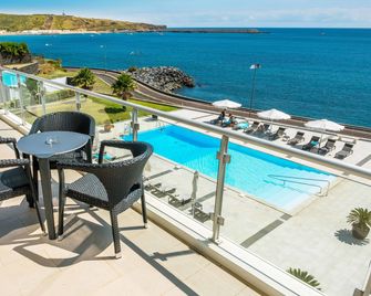 Atlantida Mar Hotel - Praia Da Vitoria - Balkón