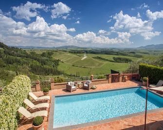 Peccioli Villa Retreat - Molino Mazzetti - Pool