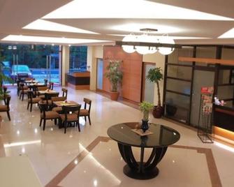 Hotel Ariana - Bauang - Lobby