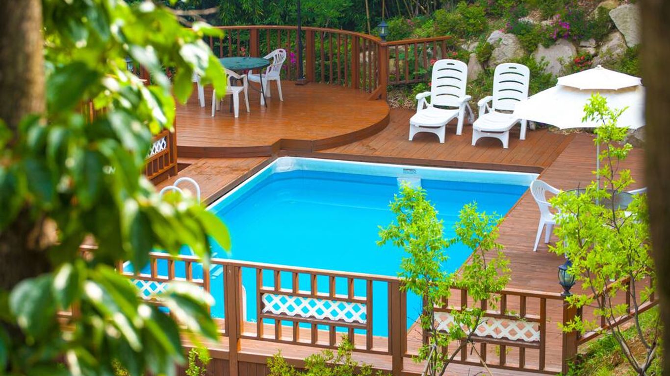 벨루스 로즈 펜션