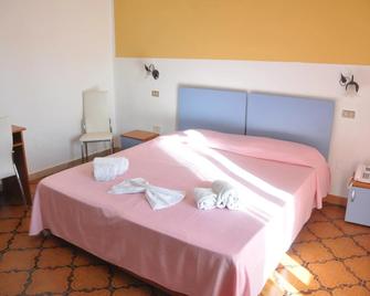 Hotel Le Pelagie - Lampedusa - Bedroom