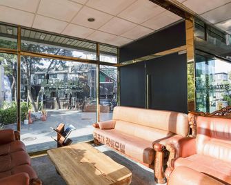 Gangneung Gyeongpodae Gangneung Motel - Gangneung - Lobby