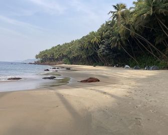 Belantara Beach Front Resort - Vengurla - Beach