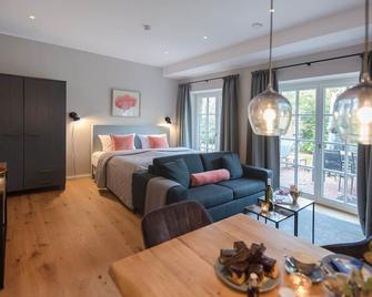 Luxurious Attena vacation apartment in Karl-Georgs-Forst; dogs welcome - Friedeburg - Restaurante