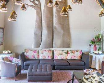 Nguni Lodge - Victoria Falls - Living room