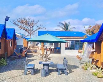 Snapping Turtle Beach - Bolinao - Patio