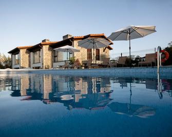 Jesters of Pria Rural Apartments. Fit 2. Pool and sea views. - Llanes - Piscine