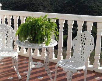 Elegant Villa in Algar with Private Pool - Algar - Balcón
