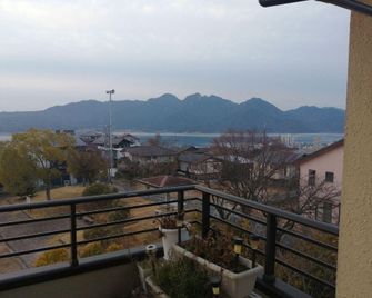 Full house Miyajima - Hatsukaichi - Balcón