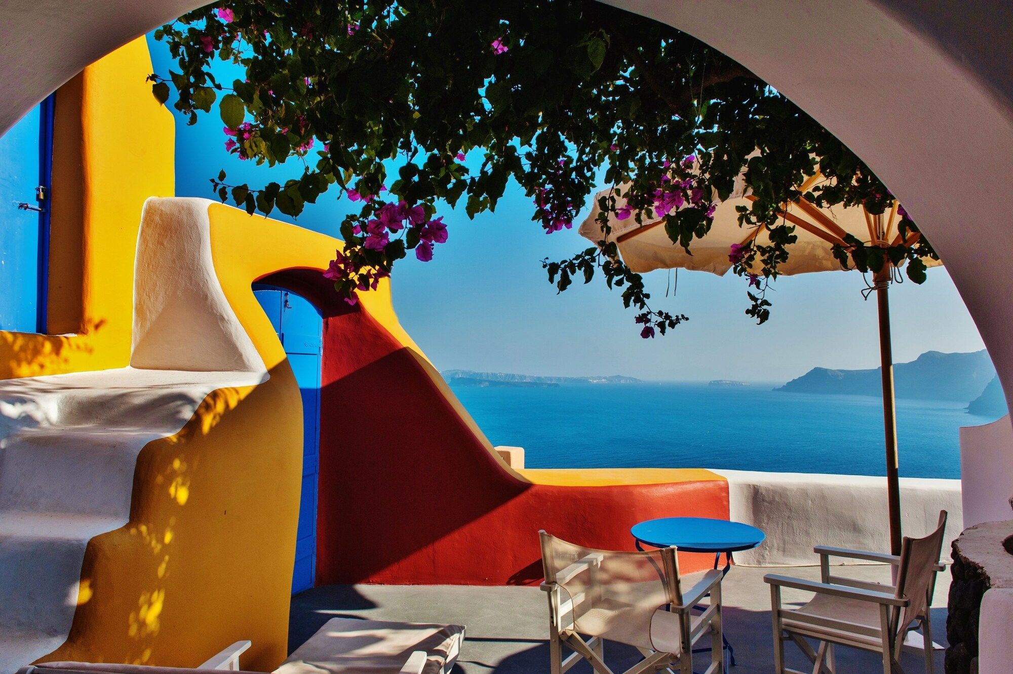 Chroma Suites - Oia