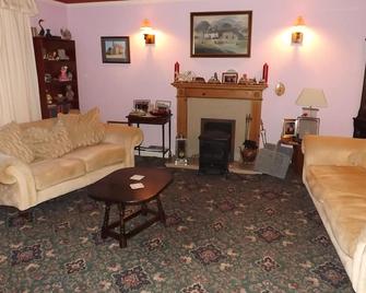 Peartree Farm - Corby - Living room