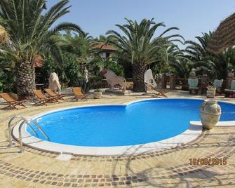 Agriturismo Reggia Saracena - Agrigento - Pool