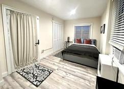 3-A Diamond in Yonkers, NY - Yonkers - Bedroom
