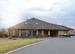 Country Hearth Inn & Suites Kenton - Kenton - Building