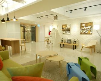 Season 5 Inn - Luodong Township - Lobby