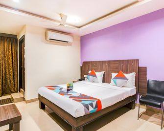 Collection O Alekhya Residency - Hyderabad - Bedroom