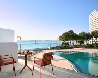 Marina Baie des Anges Hotel, Curio Collection by Hilton - Villeneuve-Loubet - Slaapkamer