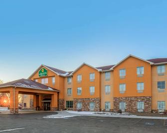 La Quinta Inn & Suites by Wyndham Glendive - Glendive - Bâtiment