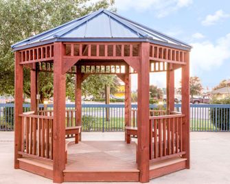 Super 8 by Wyndham Hattiesburg South - Hattiesburg - Accommodatie extra