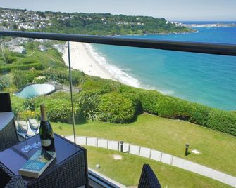 GLAS MOR, family friendly, country holiday cottage in Carbis Bay - Carbis Bay - Balcony
