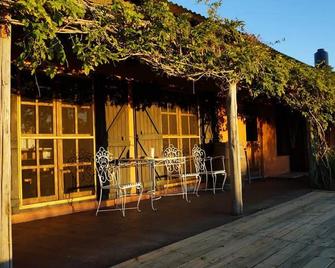 El Galope Horse Farm & Hostel - Colonia Valdense - Patio