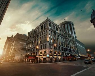 The Pfister Hotel - Milwaukee - Bygning