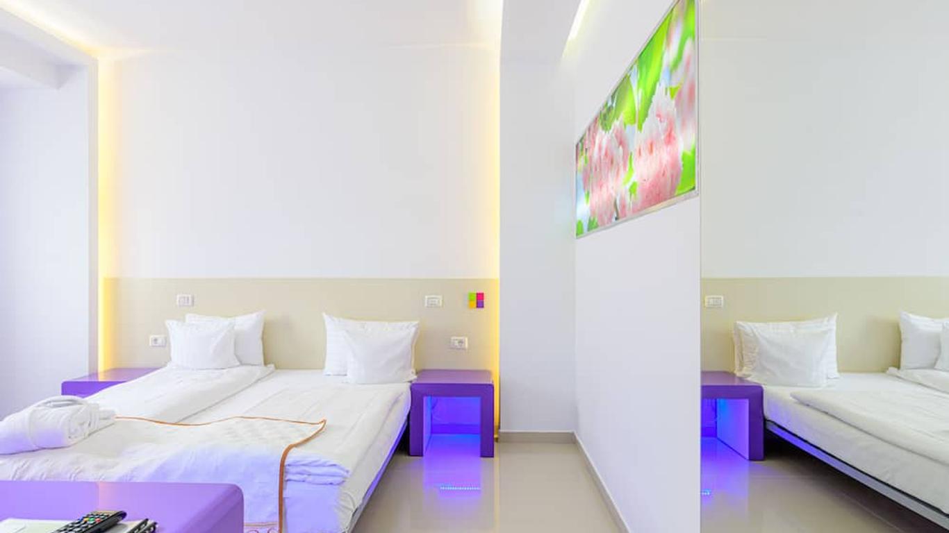 Hotel Christina Plus