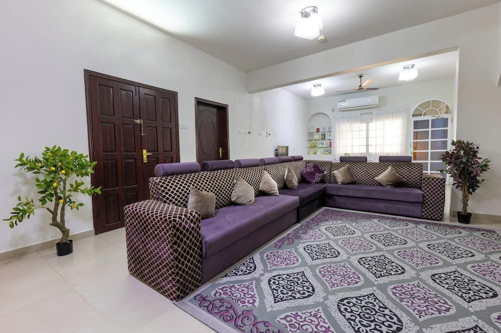 Bait Allubana Villa - Seeb - Wohnzimmer