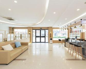 Shell Hotel (Xuzhou Xinyi Nanjing Road Railway Station) - Suqian - Lobby