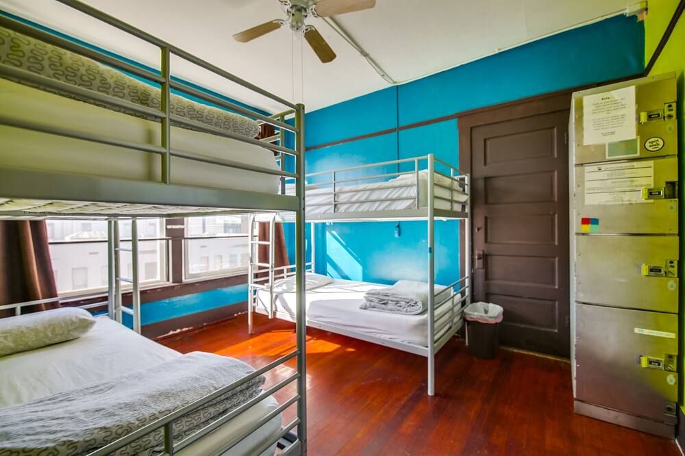 Lucky D's Youth and Traveler's Hostel