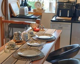 Orchard Cottage barn conversion romantic retreat. Escape to the country. - Bangor - Essbereich