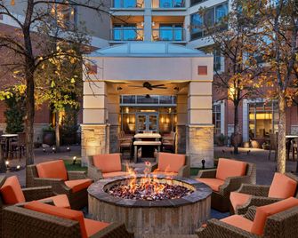 Courtyard by Marriott Dallas Allen at the Event Center - Allen - Patio