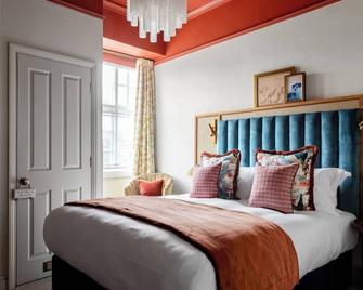 Red Lion Hotel - רדלט - חדר שינה