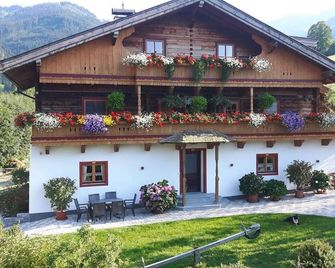 ,, Steinernes Meer '' Apartment / 2 Bedrooms - Mitterstegen-gut, Organic Farm - Maria Alm am Steinernen Meer - Edificio