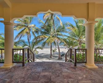 Beachfront Quintana Roo Apartment with Ocean Views! - Majahual